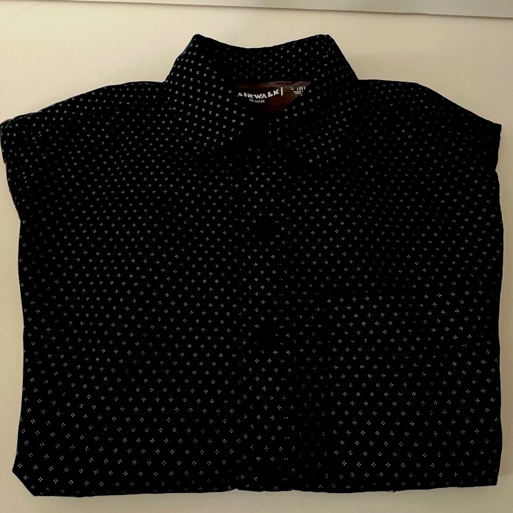 Boys AirWalk Short sleeve button up shirt (Boys 8)